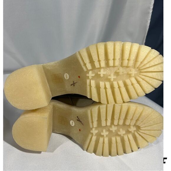 FREE PEOPLE JACK ZIP ANKLE BOOTS IN NICKEL NEW SIZE 39.5 - Picture 6 of 7